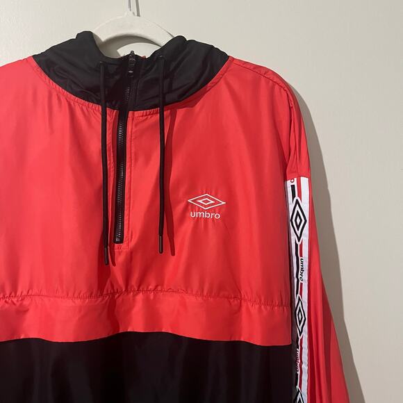 Umbro Women’s Windbreaker Jacket XXL Red Black ColorBlock Streetwear Outdoor - Picture 6 of 10